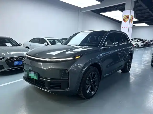 Li Auto L8 2023 Pro