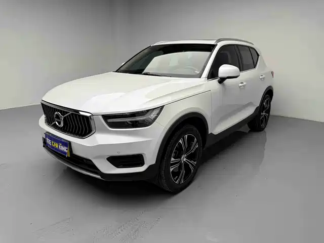 Volvo XC40 2022 T 4 4 WD