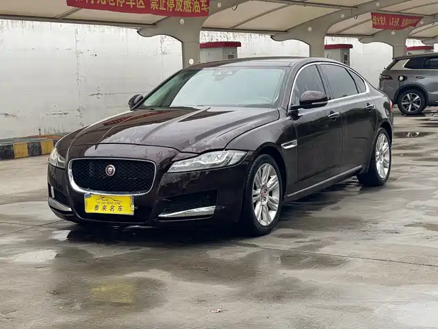 Jaguar XFL 2018 XFL 2.0 T 250 PS