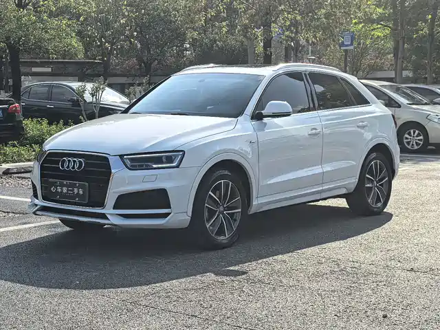 Audi Q3 2018 30 35 TFSI Sport