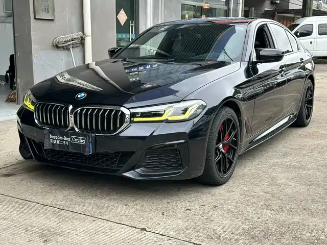BMW 5-Series 2022 540i M