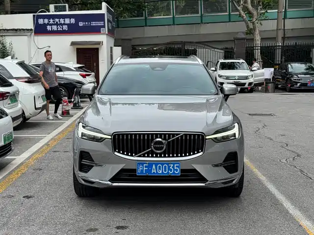 Volvo XC 60 2023 B 5 4 WD