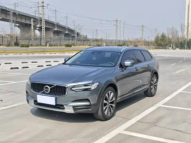 Volvo V90 2017 Cross Country T 5 AWD