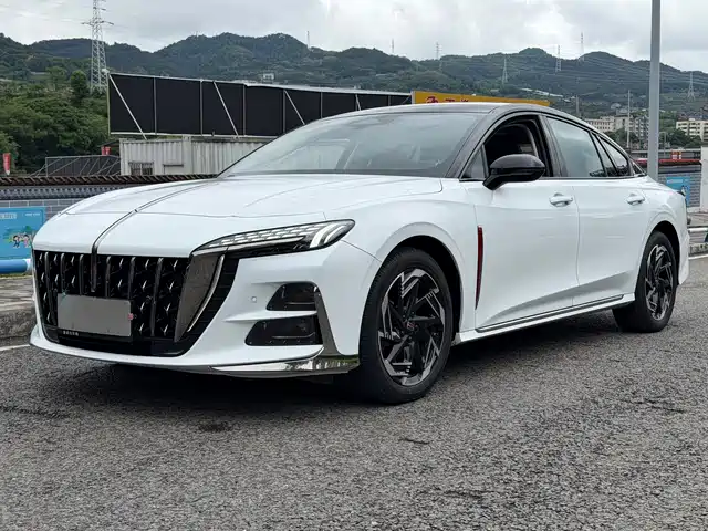Hongqi H6 2023 2.0 T