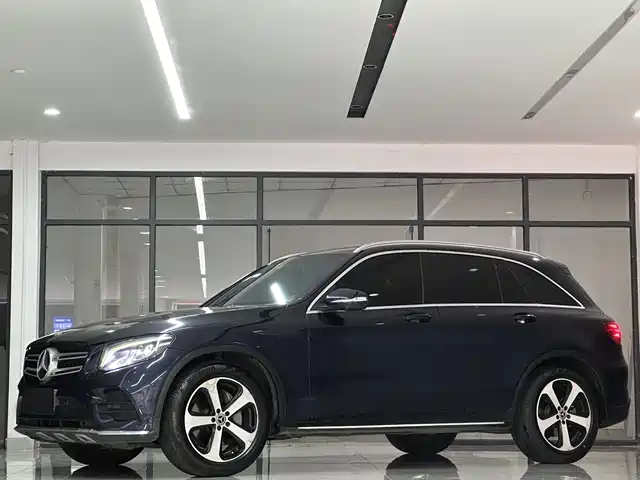 Mercedes-Benz GLC 2018 GLC 260 4 MATIC Luxury