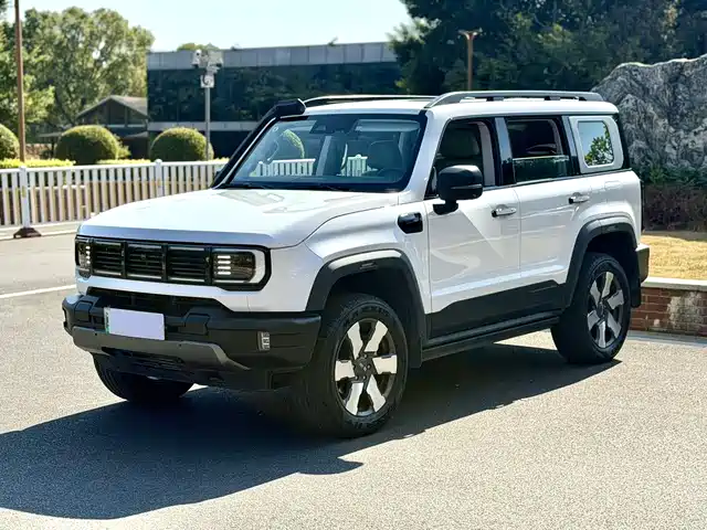 BAIC BJ 40 EREV 2025