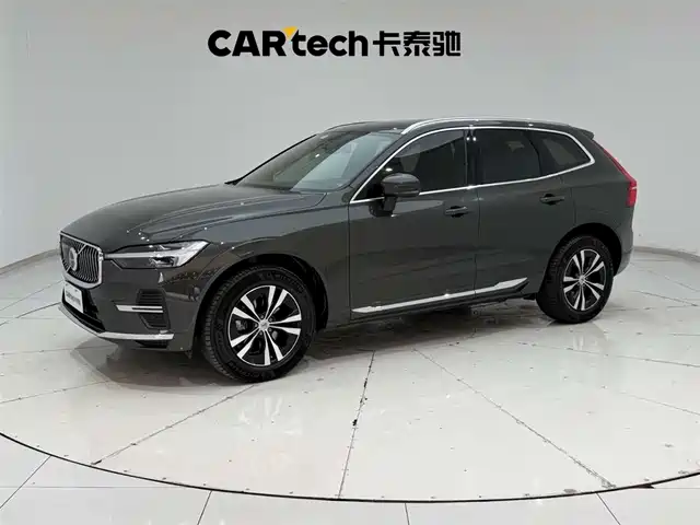 Volvo XC60 2022 B 5 4 WD