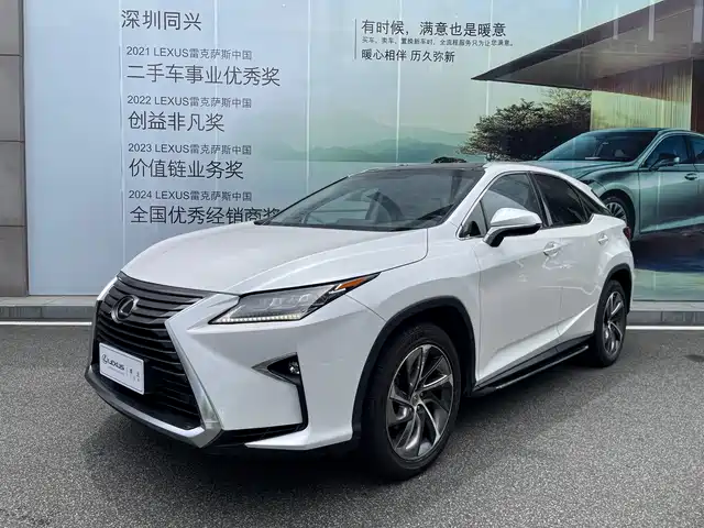 Lexus RX 2016 300 4 WD V