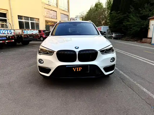 BMW X1 2016 x Drive 20 Li Luxury
