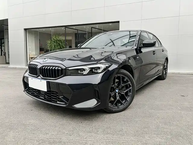 BMW 3-Series 2026 330 Li M