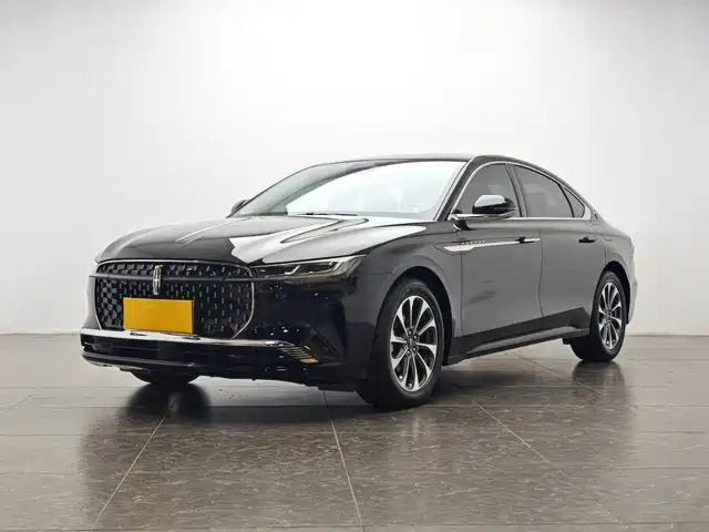 Lincoln Z 2022 i