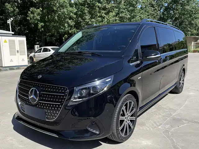 Mercedes-Benz V-Class 2024 V 300 L