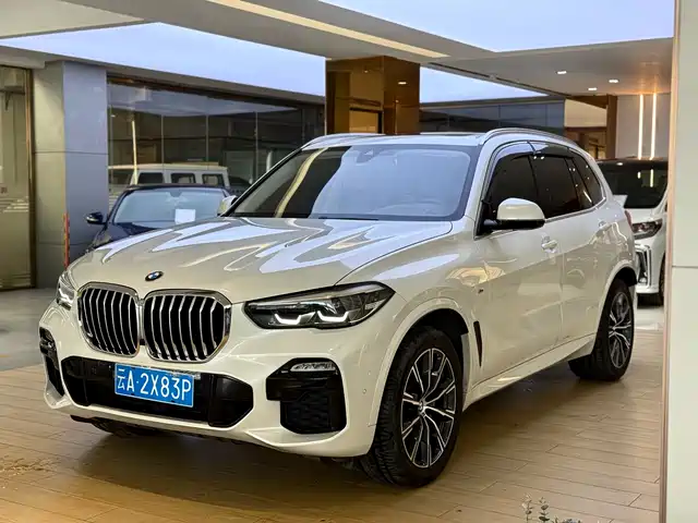 BMW X5 2020 x Drive 30i M