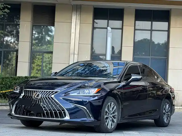 Lexus ES 2022 200