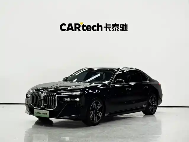 BMW i7 2023 e Drive 50 L M