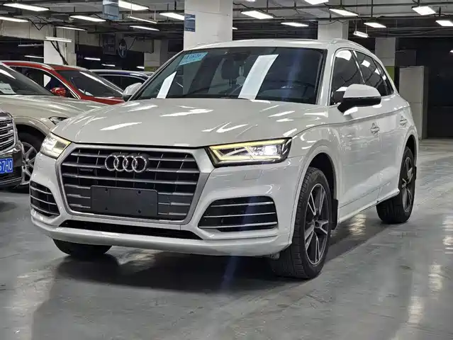 Audi Q 5 L 2018 40 TFSI V