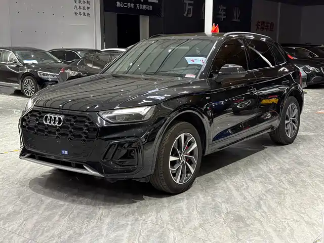 Audi Q 5 L 2024 40 TFSI