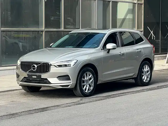 Volvo XC60 2019 T 5 4 WD VI