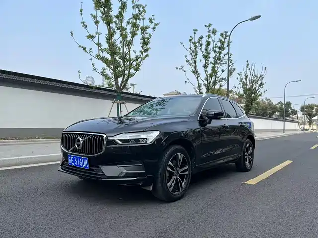 Volvo XC60 2019 T 5 4 WD VI