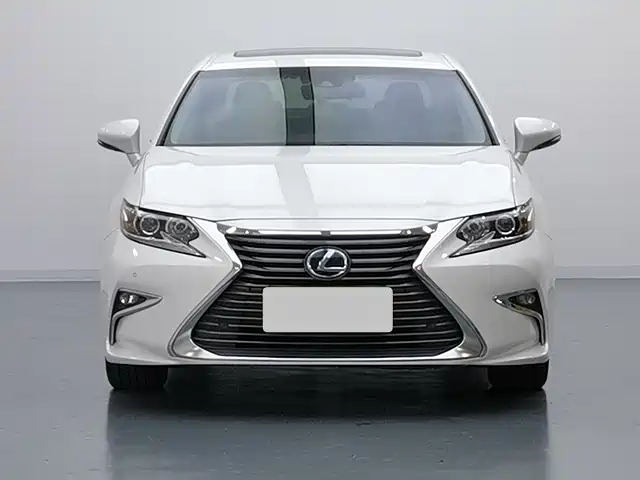 Lexus ES 2015 300h