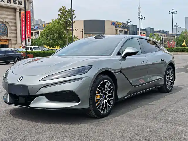 Denza Z 9 GT 2026