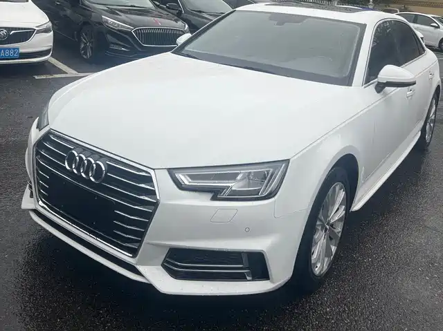 Audi A4L 2019 40 TFSI VI