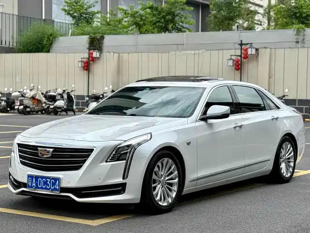 Cadillac CT 6 2017 28 T Luxury