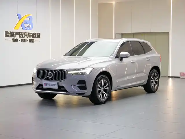 Volvo XC 60 2024 B 5 4 WD