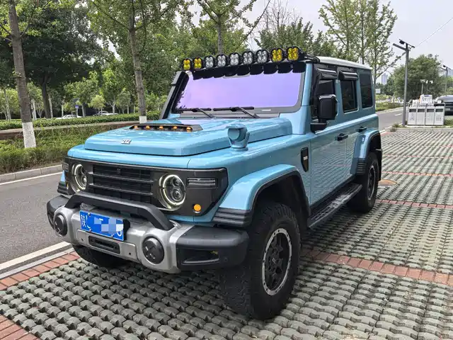 212 T 01 2025 2.0 T