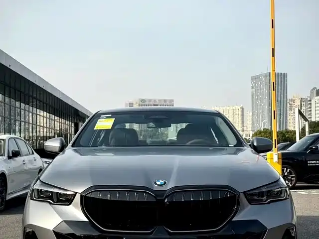 BMW 5-Series 2024 530 Li M