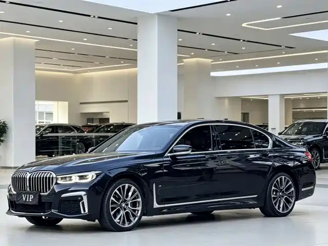 BMW 7-Series 2021 740 Li Leading M
