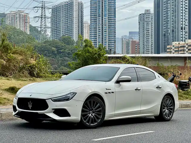 Maserati Ghibli 2022 3.0 T Modena