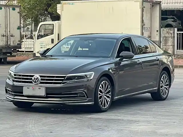 Volkswagen Phideon