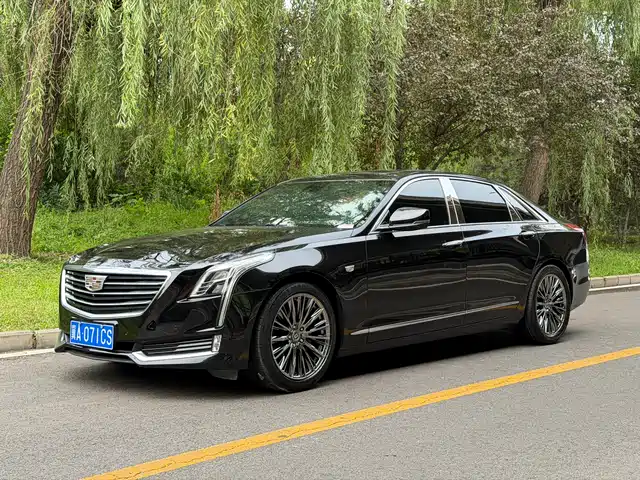 Cadillac CT 6 2016 28 T Leading