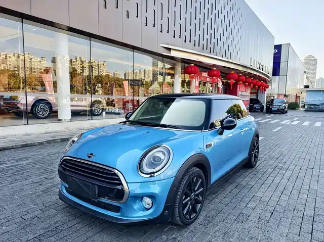 MINI Hatch