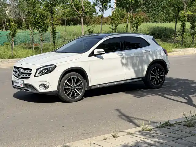 Mercedes-Benz GLA 2017 GLA 220 4 MATIC Luxury