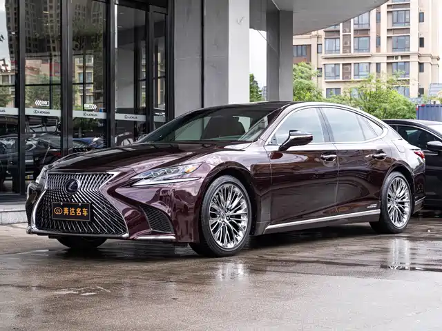 Lexus LS 2018 500h V