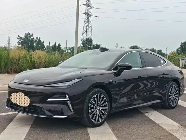 Geely Galaxy 8 2026 225km EM-i