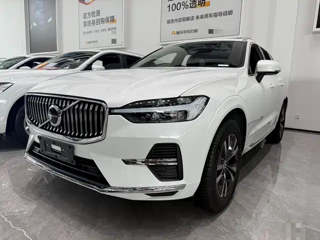 Volvo XC 60 2023 B 5 4 WD