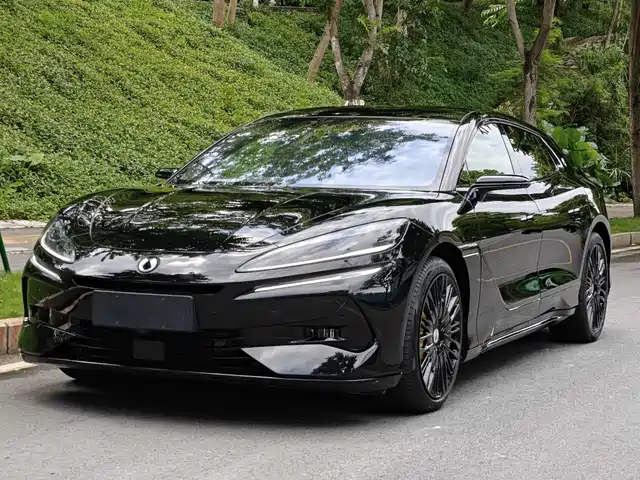 Denza Z 9 GT 2024 11004 WDUltra
