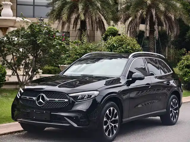 Mercedes-Benz GLC 2024 GLC 260 L 4 MATIC 5
