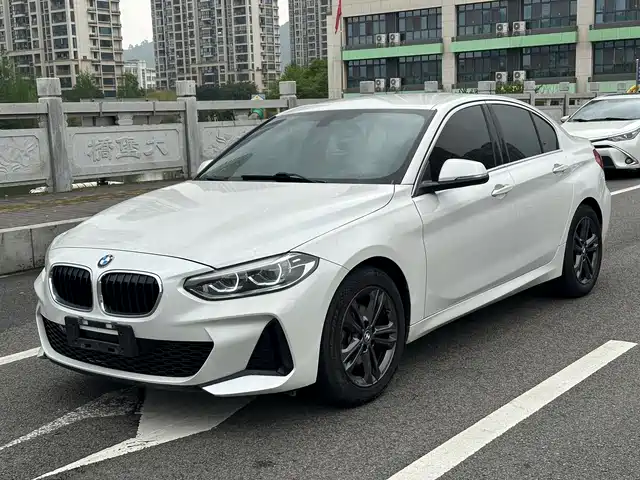 BMW 1-Series 2021 120i M