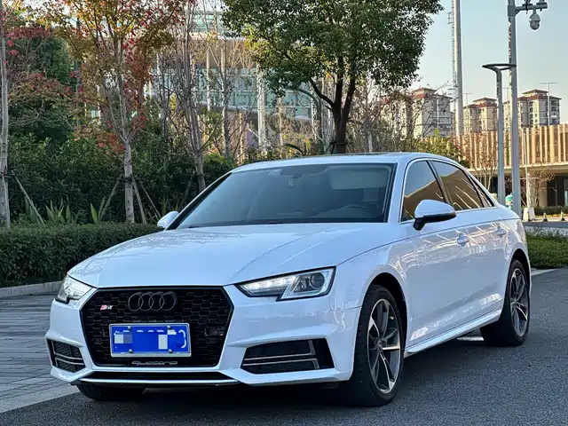 Audi A4L 2019 40 TFSI VI