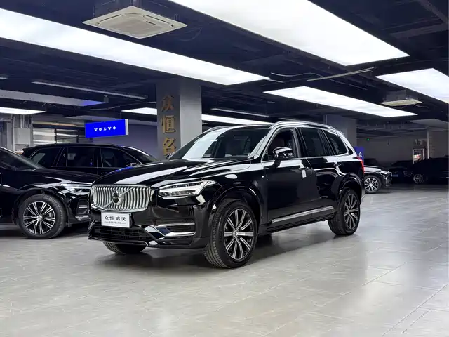 Volvo XC90 2024 B 6 7