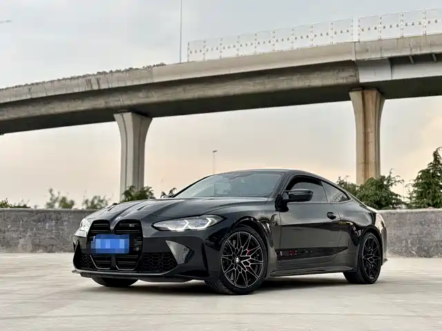 BMW M4 2023 M 4 M x Drive