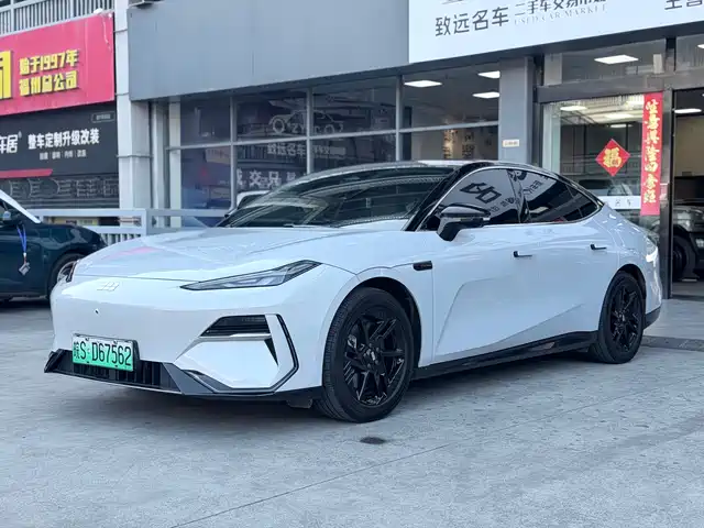 Geely Galaxy E 8 2024 550km PRO