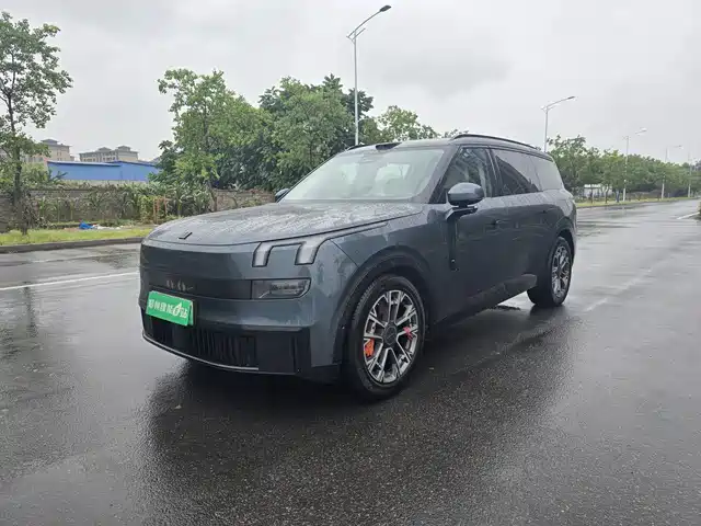 Lynk & Co 900 2025 2.0 T Ultra 6