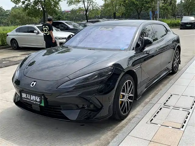Denza Z 9 GT 2024 11004 WDMax