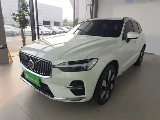 Volvo XC60 Hybrid 2024 T 8 PHEV 4 WD