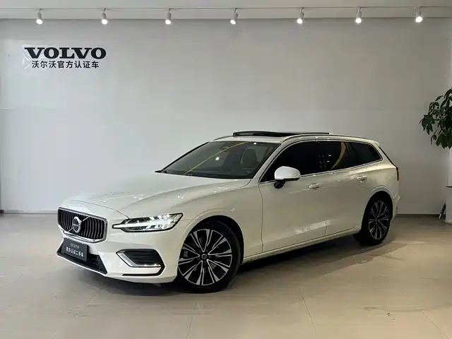 Volvo V60 2023 B 5